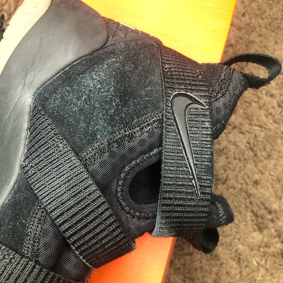 Lebron Soldier 11 - Picture 8 of 11